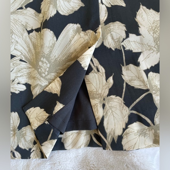 Banana republic sheath dress cream and dark grey pattern - Picture 5 of 9